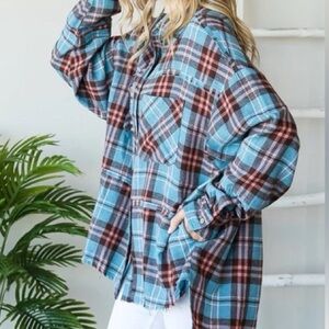 EUC🩵Oli & Hali Mineral Washed Plaid Shirt Small Blue